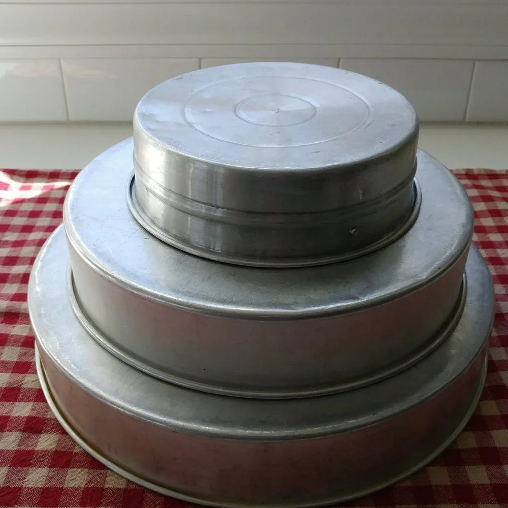 3 Vintage Aluminum Round Pans